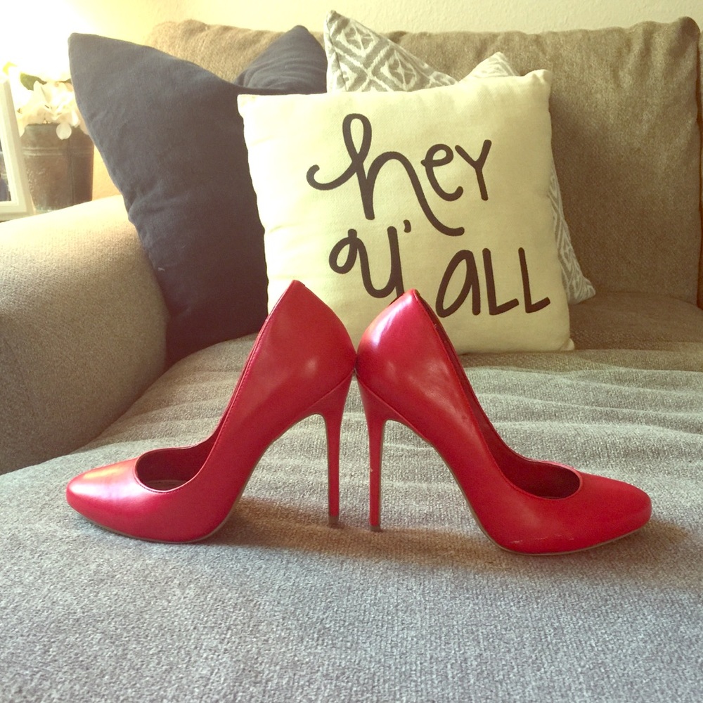 Sexy red stiletto pumps